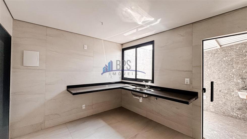 area-privativa-venda-guaruja-mansoes-betim-1057039