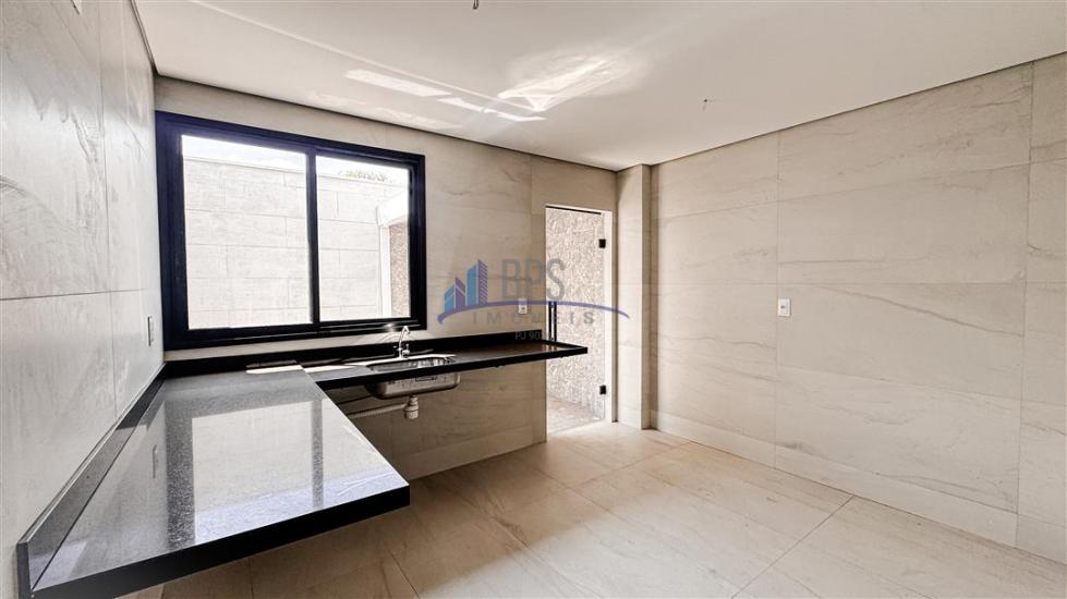 area-privativa-venda-guaruja-mansoes-betim-1057040